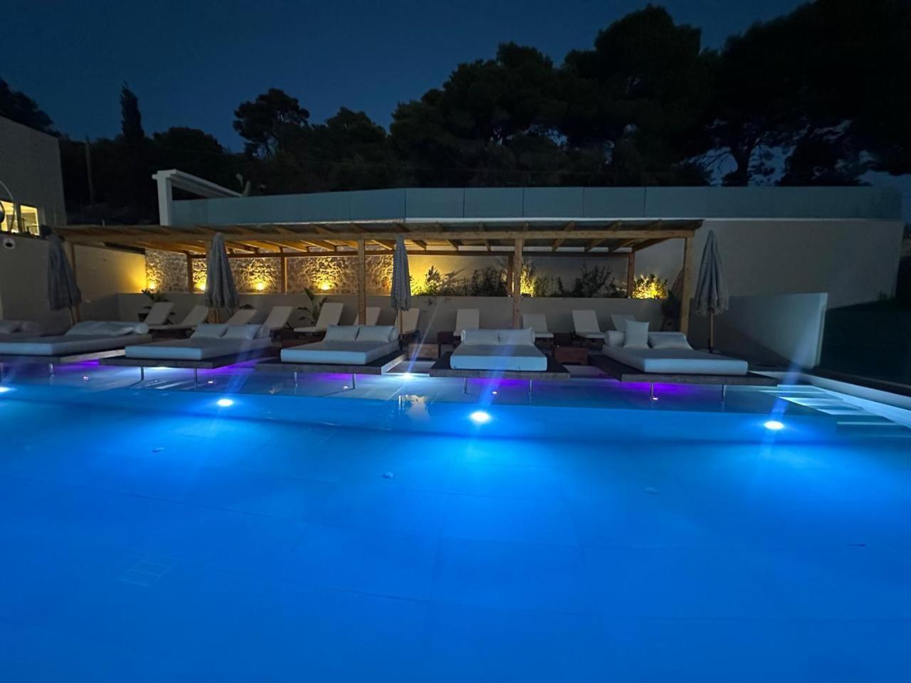 Myzith Luxury Suites Keri 외부 사진