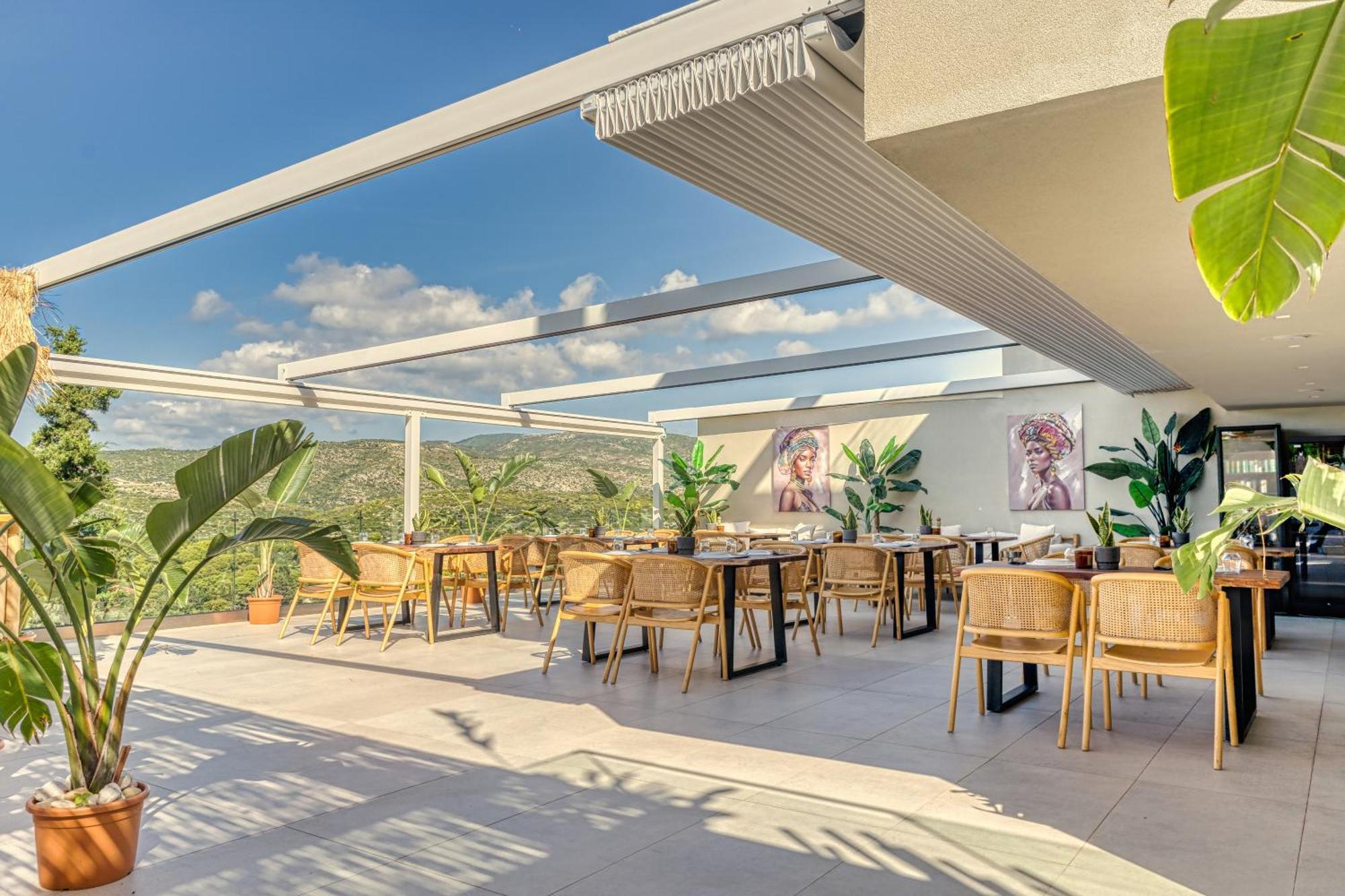 Myzith Luxury Suites Keri 외부 사진