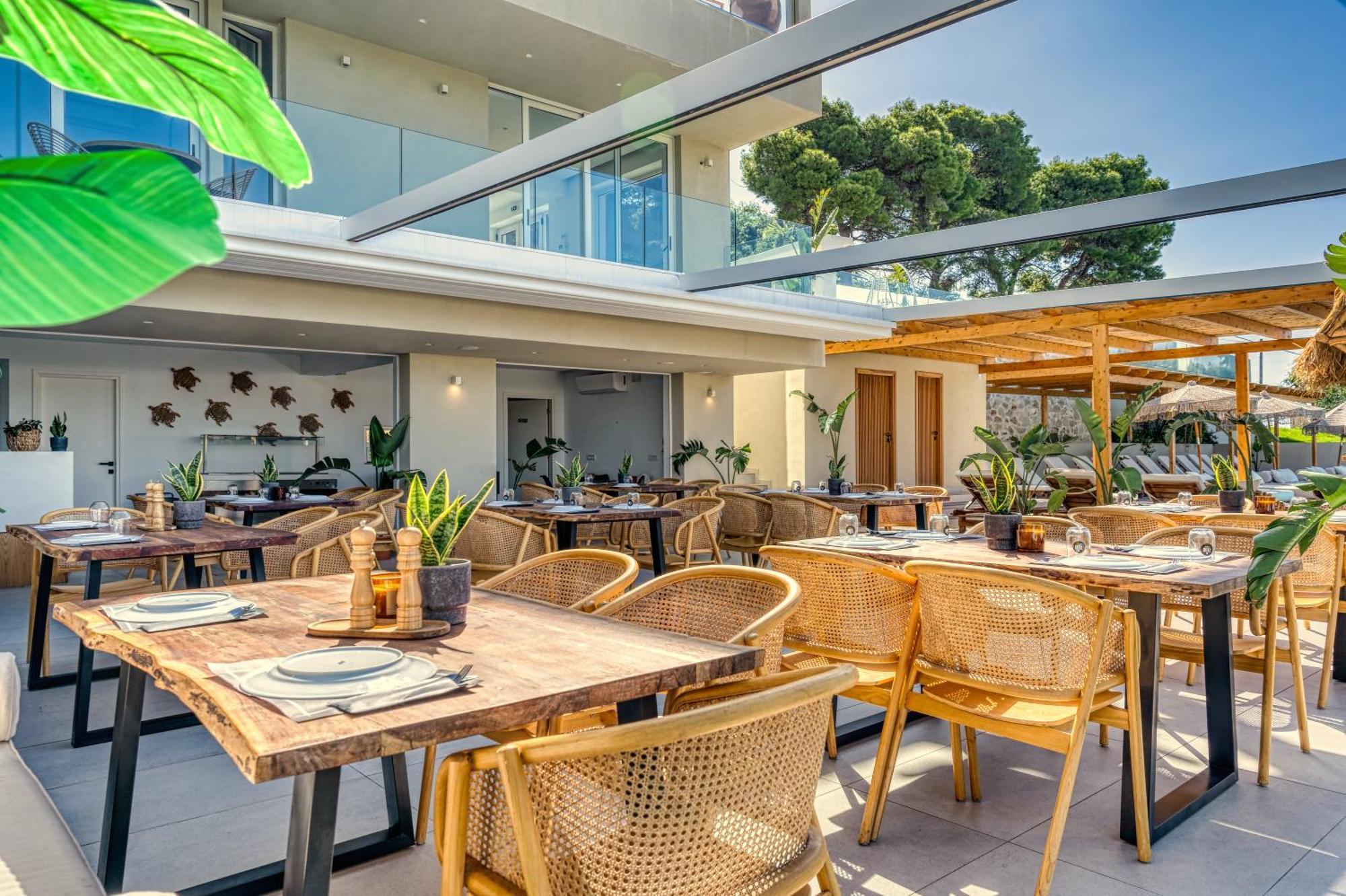 Myzith Luxury Suites Keri 외부 사진