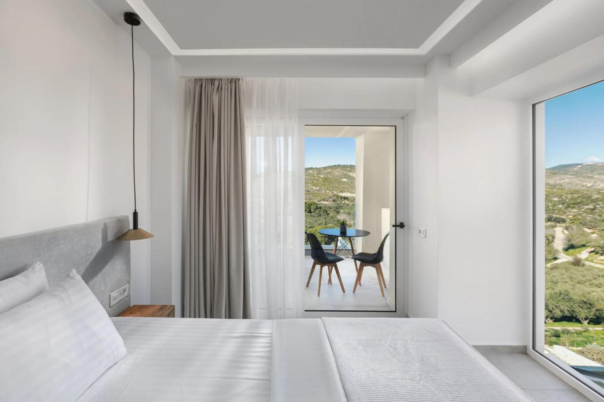Myzith Luxury Suites Keri 외부 사진